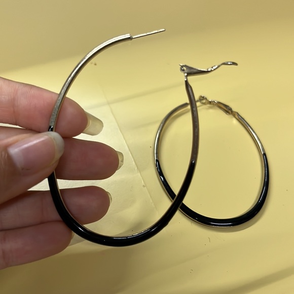 Hoop earrings - Picture 2 of 2